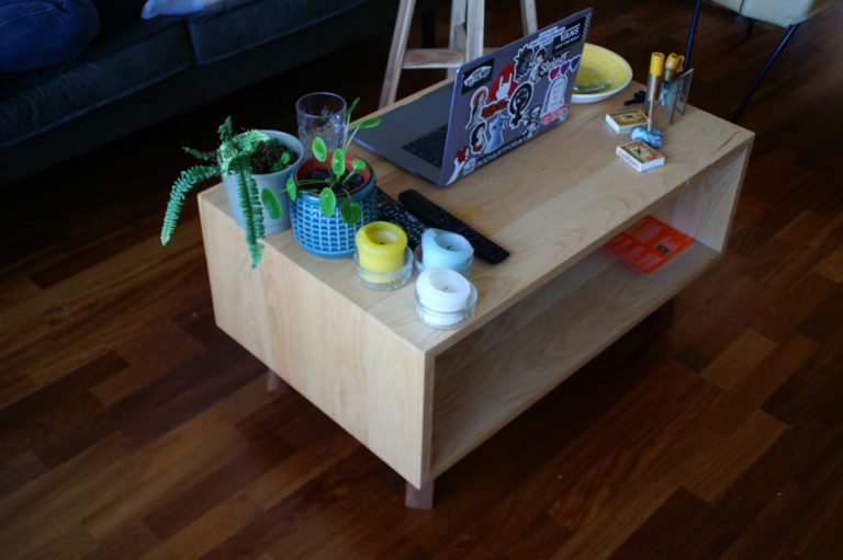 MadeByWim-meubelmaatwerk-salontafel-op-wieltjes1