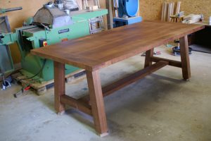 MadeByWim-meubelmaatwerk-tafels-bureaus-eetkamertafel-00