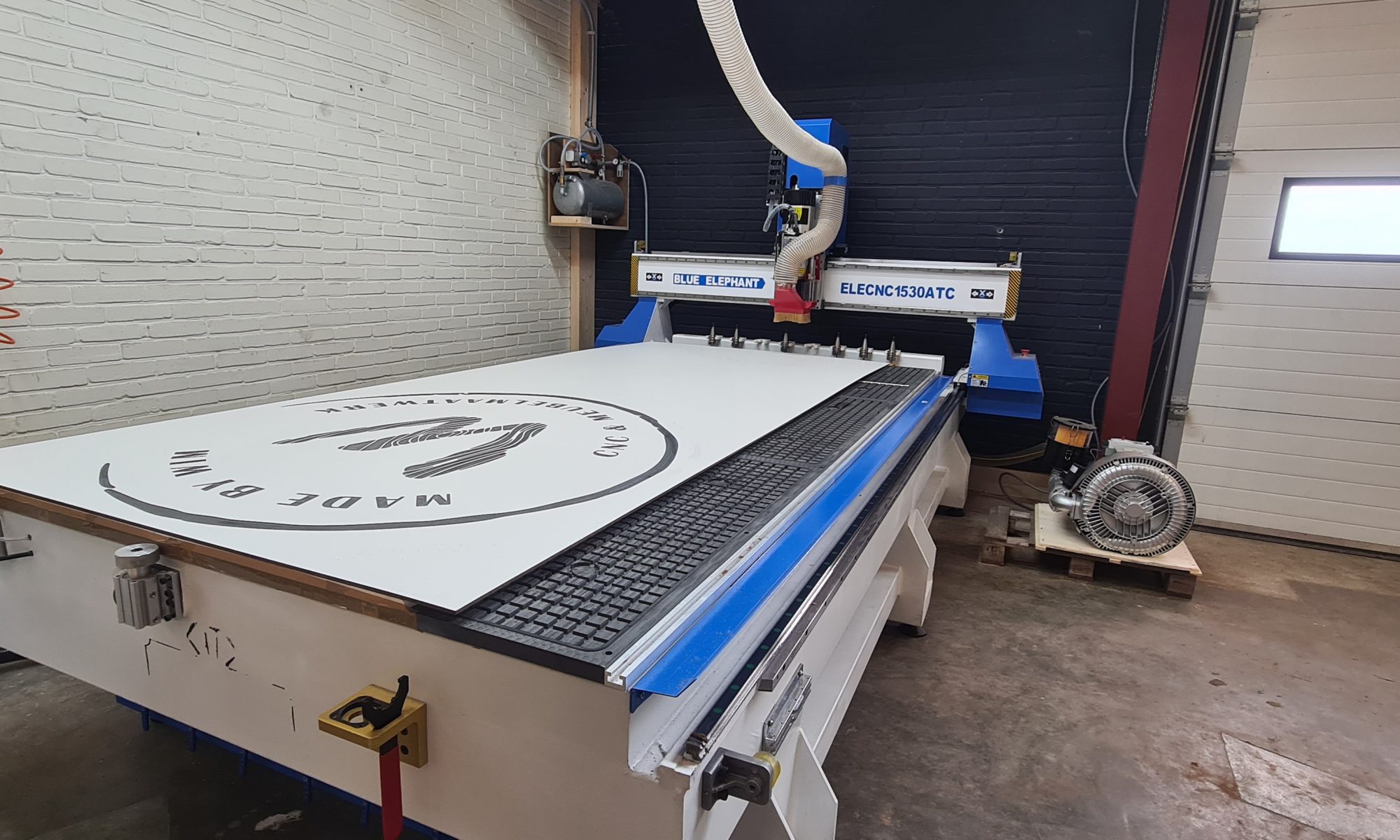 MadeByWim-CNC-Maatwerk-CNC-met-logo